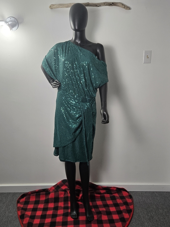 Grace Karin Dresses & Skirts - Grace Karin Emerald Green Sequin One-Shoulder Cocktail Dress